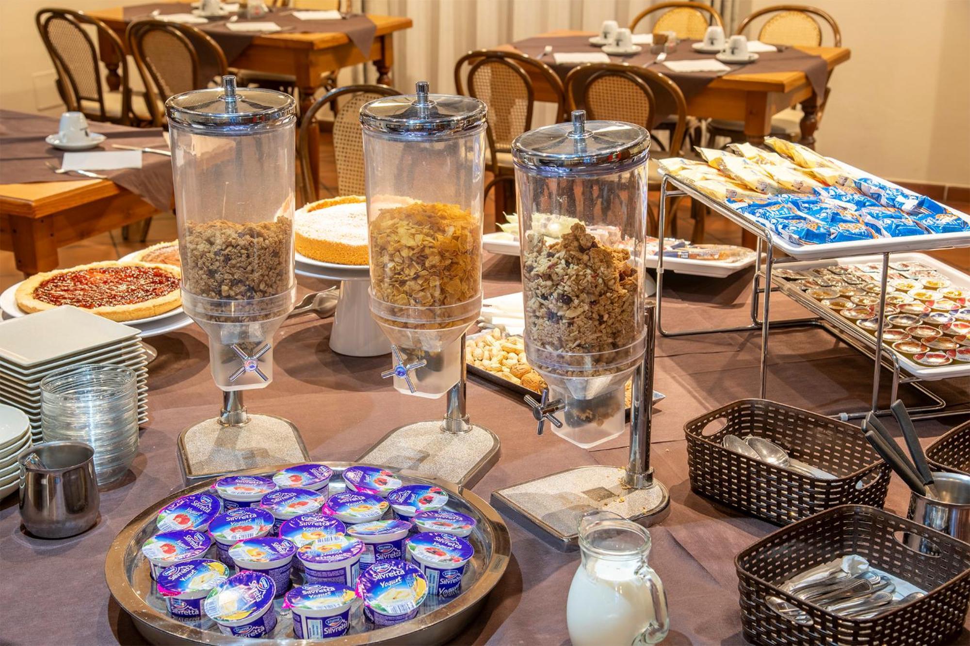 Hotel Vecchio Casello Castelleone Eksteriør billede